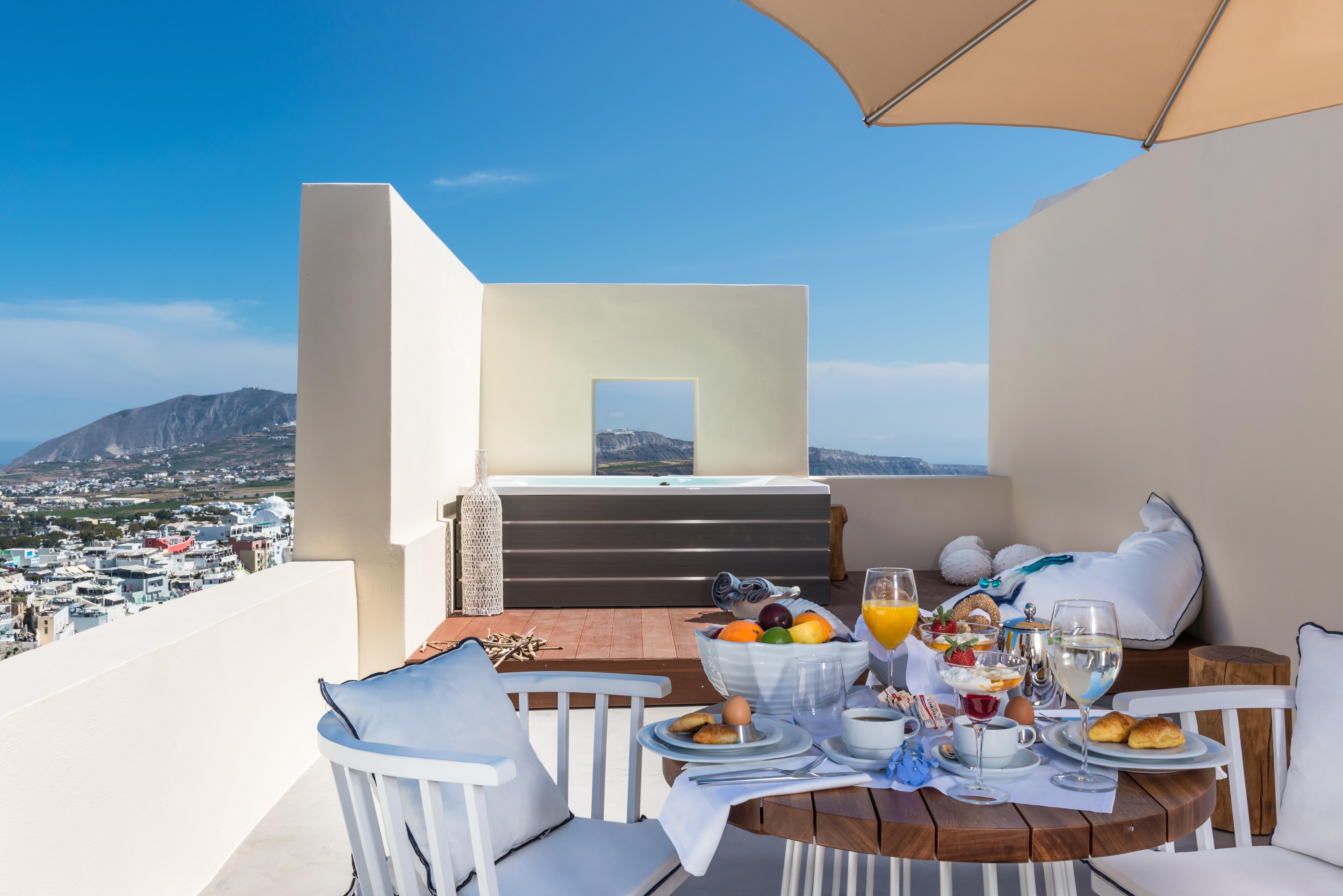 Mythical Blue Luxury Suites (Adults Only) Фира Екстериор снимка