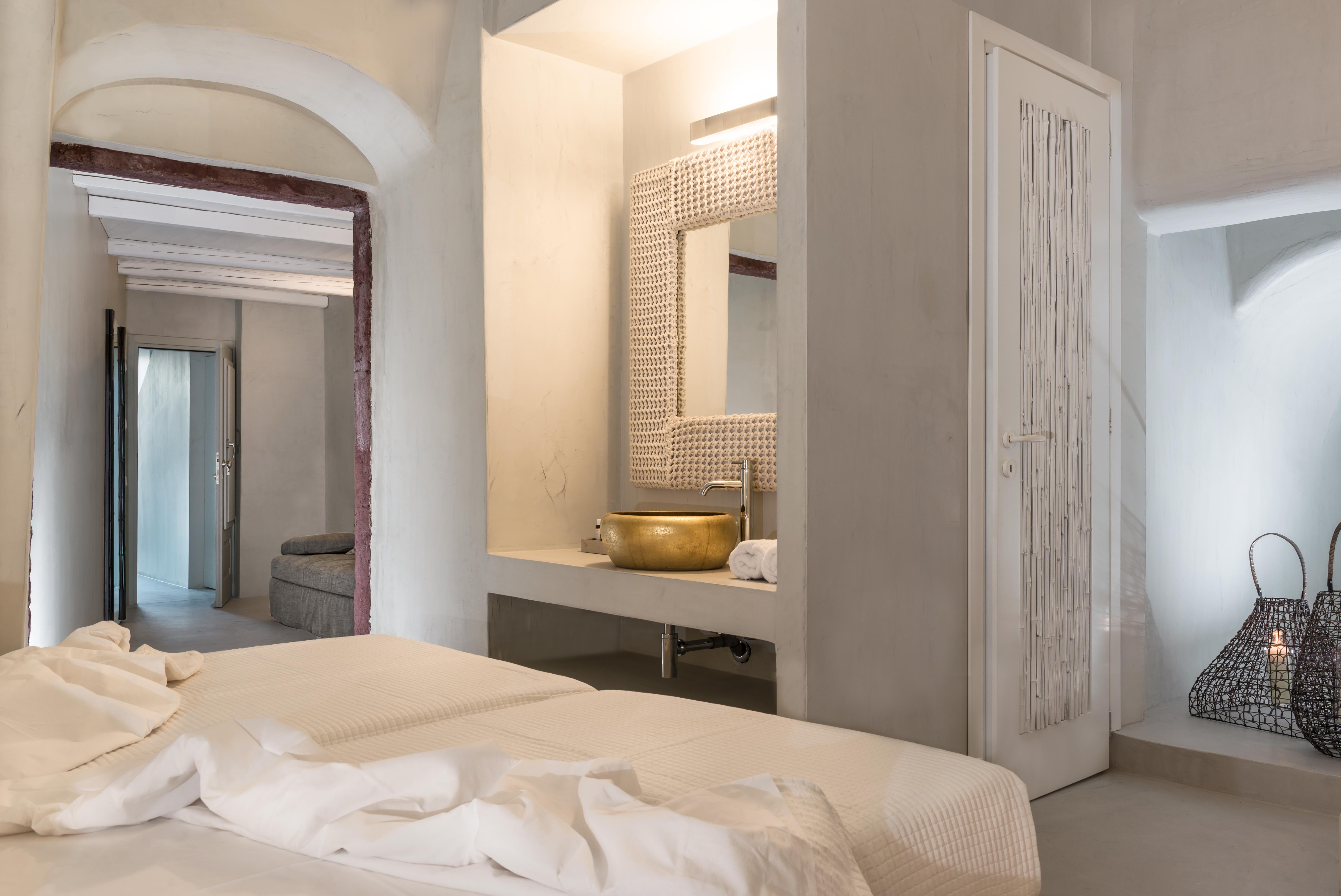 Mythical Blue Luxury Suites (Adults Only) Фира Екстериор снимка